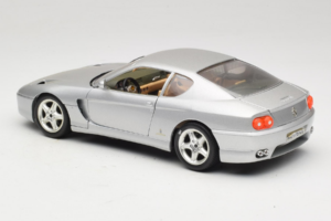 Ferrari 456 GT Sidabrinis Bburago 1:18 3336-S1 Metalas - nuotrauka 7 iš 8