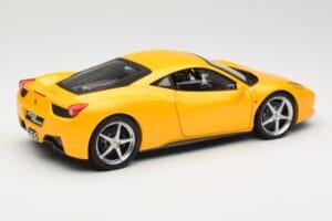 Ferrari 458 Italia Geltonas Hot Wheels 1:18 P9894 Metalas - nuotrauka 3 iš 8