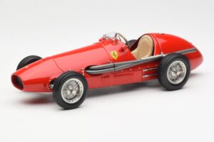 Ferrari 500 F2 #1 A. Ascari F1 Double World Champion 1952-1953 CMC 1:18 M-056 Metalas