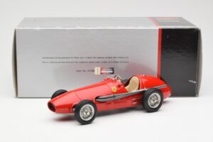 Ferrari 500 F2 #1 A. Ascari F1 Double World Champion 1952-1953 CMC 1:18 M-056 Metalas - nuotrauka 6 iš 6