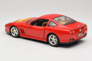 Ferrari 550 Maranello 22 Jahre Ferrari Model Club Raudonas Bburago 1:18 3064-P2 Metalas - nuotrauka 7 iš 8