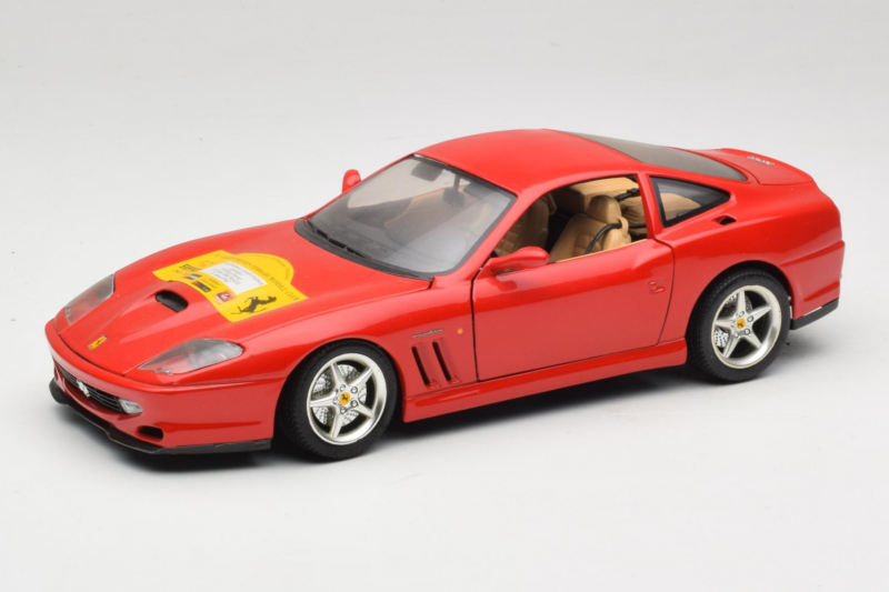 Ferrari 550 Maranello 22 Jahre Ferrari Model Club Raudonas Bburago 1:18 3064-P2 Metalas