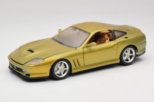 Ferrari 550 Maranello Gold Metallic Braccio & Gotz Bburago 1:18 3044-G1 Metalas