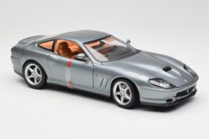 Ferrari 550 Maranello Pilkas Metallic Maisto 1:18 4839 Metalas - nuotrauka 4 iš 6