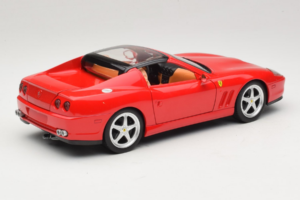 Ferrari 575M Superamerica Raudonas Hot Wheels 1:18 J2858 Metalas - nuotrauka 3 iš 8