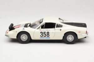 Ferrari Dino 246 GT Baltas Anson 1:18 3580 Metalas - nuotrauka 4 iš 8