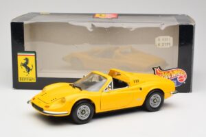 Ferrari Dino 246 GTS Geltonas Hot Wheels 1:18 23920 Metalas - nuotrauka 8 iš 8