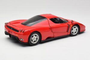 Ferrari Enzo Raudonas Hot Wheels 1:18 56293 Metalas - nuotrauka 3 iš 8