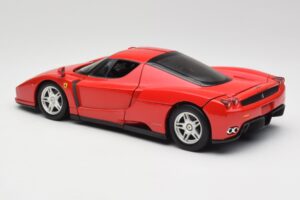 Ferrari Enzo Raudonas Hot Wheels 1:18 56293 Metalas - nuotrauka 7 iš 8