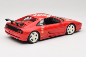 Ferrari F355 Berlinetta Raudonas su baltais ratais UT Models 1:18 180074020-P2 Metalas - nuotrauka 3 iš 8