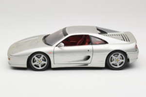 Ferrari F355 Berlinetta Sidabrinis UT Models 1:18 180074020-S1 Metalas - nuotrauka 4 iš 8