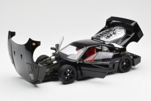 Ferrari F40 Juodas Kyosho 1:18 08416BK Metalas - nuotrauka 2 iš 10
