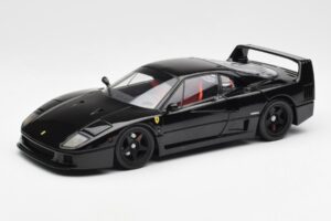 Ferrari F40 Juodas Kyosho 1:18 08416BK Metalas
