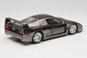 Ferrari F40 Chrome Black Bburago 1:18 3401-B1 Metalas - nuotrauka 3 iš 8
