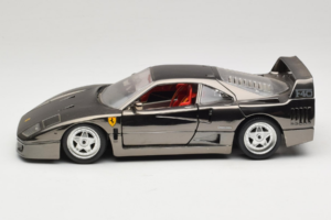Ferrari F40 Chrome Black Bburago 1:18 3401-B1 Metalas - nuotrauka 4 iš 8