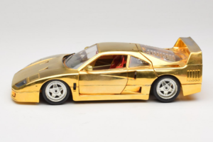 Ferrari F40 Chrome Gold Limited Edition 250 pcs Bburago 1:18 3332-G1 Metalas - nuotrauka 4 iš 8