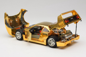Ferrari F40 Chrome Gold Limited Edition 250 pcs Bburago 1:18 3332-G1 Metalas - nuotrauka 5 iš 8