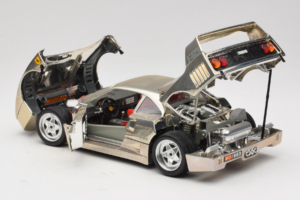 Ferrari F40 Chrome Silver Bburago 1:18 3401 Metalas - nuotrauka 5 iš 8