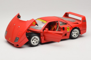 Ferrari F40 Club Deutschland Raudonas Bburago 1:18 3032-L3 Metalas - nuotrauka 2 iš 8