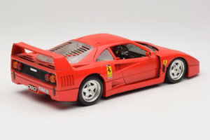 Ferrari F40 Club Deutschland Raudonas Bburago 1:18 3032-L3 Metalas - nuotrauka 3 iš 8