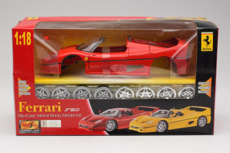 Ferrari F40 Raudonas Model Kit Maisto 1:18 39822 Metalas