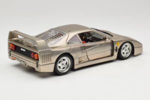 Ferrari F40 Dark Chrome Silver Kroymans Ribotasis Leidimas Bburago 1:18 3032-C2 Metalas - nuotrauka 3 iš 8