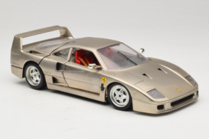 Ferrari F40 Dark Chrome Silver Kroymans Ribotasis Leidimas Bburago 1:18 3032-C2 Metalas - nuotrauka 6 iš 8
