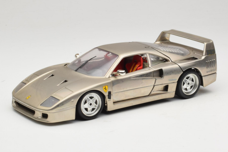 Ferrari F40 Dark Chrome Silver Kroymans Ribotasis Leidimas Bburago 1:18 3032-C2 Metalas