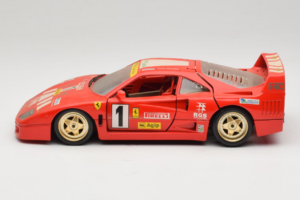 Ferrari F40 Evoluzione #1 Pirelli Raudonas 1992 Bburago 1:18 3042-P1 Metalas - nuotrauka 4 iš 8