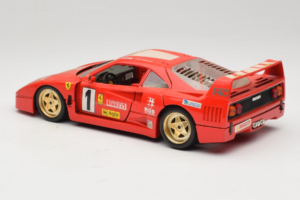 Ferrari F40 Evoluzione #1 Pirelli Raudonas 1992 Bburago 1:18 3042-P1 Metalas - nuotrauka 7 iš 8