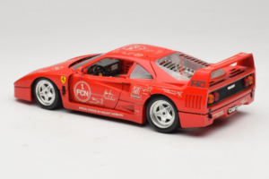 Ferrari F40 Evoluzione FC Nürnberg Special Edition Raudonas Bburago 1:18 3042-FCN Metalas - nuotrauka 7 iš 8