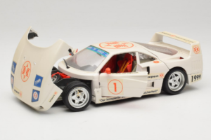 Ferrari F40 #1 Expert Baltas 1987 Bburago 1:18 3332-W2 Metalas - nuotrauka 2 iš 8