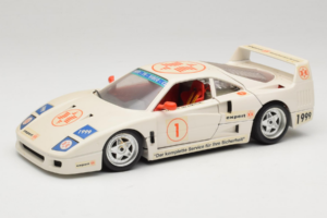 Ferrari F40 #1 Expert Baltas 1987 Bburago 1:18 3332-W2 Metalas