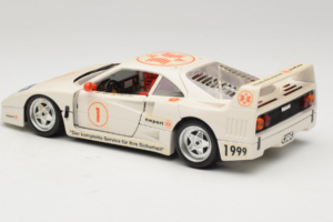 Ferrari F40 #1 Expert Baltas 1987 Bburago 1:18 3332-W2 Metalas - nuotrauka 7 iš 8