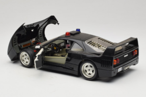 Ferrari F40 Highway Patrol Juodas Baltas Bburago 1:18 3022-H1 Metalas - nuotrauka 5 iš 8