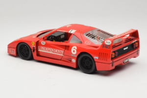 Ferrari F40 #6 V. Colombo L'Indipendente Raudonas 1987 Bburago 1:18 3032-L1 Metalas - nuotrauka 7 iš 8