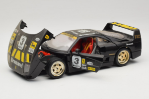 Ferrari F40 Magneti Marelli #3 Juodas Bburago 1:18 3022-B1 Metalas - nuotrauka 2 iš 8