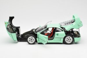 Ferrari F40 Mėtų Žalia Kyosho 1:18 08416MG Metalas - nuotrauka 5 iš 10