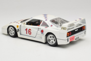 Ferrari F40 #16 Borsenmodells Baltas Limited Edition 333 pcs 1987 Bburago 1:18 3332-W1 Metalas - nuotrauka 7 iš 8