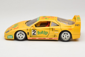 Ferrari F40 Totip Jolly Club #2 Geltonas Bburago 1:18 3332-Y1 Metalas - nuotrauka 4 iš 8
