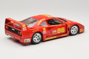 Ferrari F40 LM #86 Ch. Pozzi IMSA 24 Hours of Le Mans 1985 Raudonas Bburago 1:18 3332-P6 Metalas - nuotrauka 3 iš 8