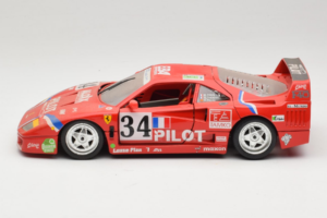 Ferrari F40 LM Pilot #34 Ferte / Thavenin / Palau 24 Hours of Le Mans 1995 Raudonas Bburago 1:18 3032-P3 Metalas - nuotrauka 4 iš 8
