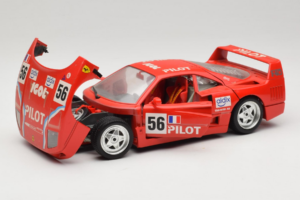 Ferrari F40 #56 Pilot Raudonas 1987 Bburago 1:18 3332-P2 Metalas - nuotrauka 2 iš 8