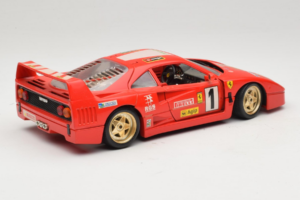 Ferrari F40 Pirelli Agip #1 Ferrari Club Italia Raudonas Bburago 1:18 3032-P2 Metalas - nuotrauka 3 iš 8
