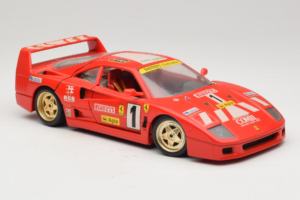 Ferrari F40 Pirelli Agip #1 Ferrari Club Italia Raudonas Bburago 1:18 3032-P2 Metalas - nuotrauka 6 iš 8