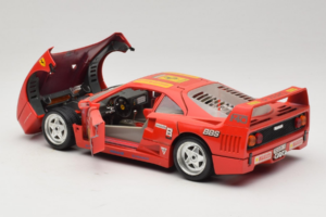 Ferrari F40 Pirelli BBS Raudonas Bburago 1:18 3032-P4 Metalas - nuotrauka 5 iš 8