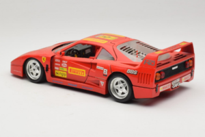 Ferrari F40 Pirelli BBS Raudonas Bburago 1:18 3032-P4 Metalas - nuotrauka 7 iš 8