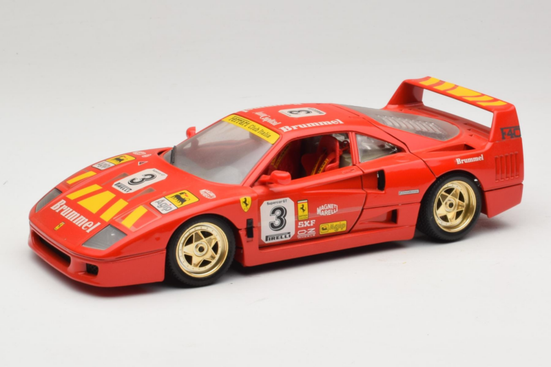 Ferrari F40 #3 Pirelli Raudonas 1987 Bburago 1:18 3332-P4 Metalas