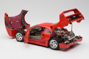 Ferrari F40 Raudonas Bburago 1:18 3032 Metalas - nuotrauka 5 iš 8