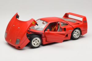 Ferrari F40 Raudonas Diamond Edition Bburago 1:18 3022-P1 Metalas - nuotrauka 2 iš 8